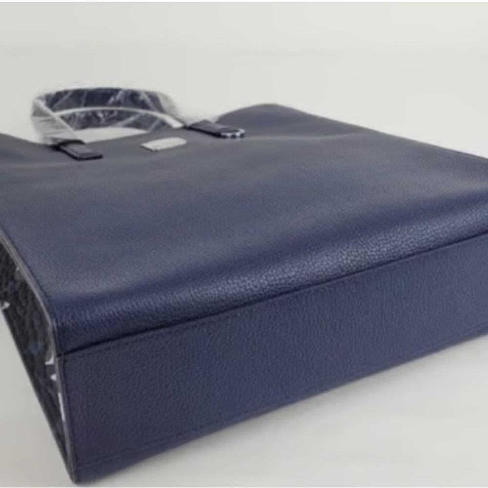 NWT MCM Purse w/Dust Bagโ๐โโโ - Picture 13 of 16